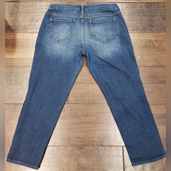 Old Navy Women's Boyfriend Jean size 10 - Picture 2 of 2